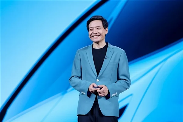 雷軍表示小米汽車(chē)只與行業(yè)頭部對(duì)比 不理會(huì)其他產(chǎn)品 其余產(chǎn)品不理會(huì)!雷軍:我們小米汽車(chē)和頭部比就行